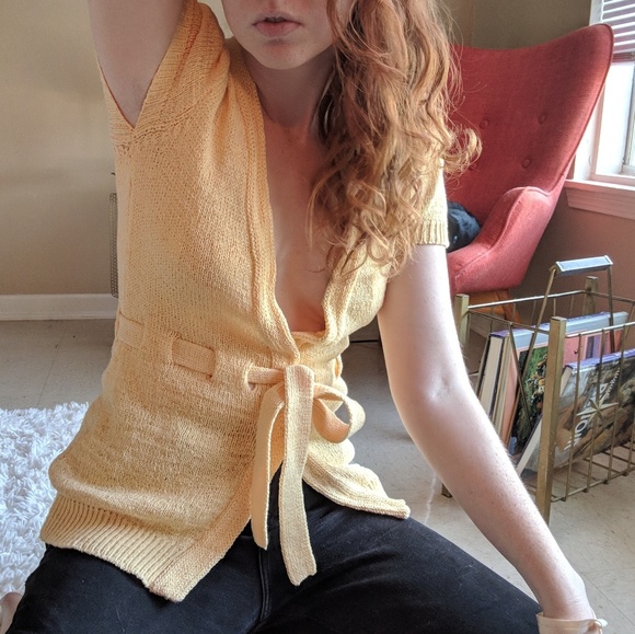 🌻 yellow knit wrap - Picture 5 of 6